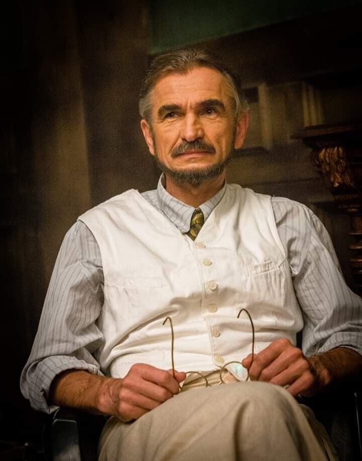 "Я был лауреат Национальной премии – бомж": львовский актер, который до 50 лет не имел жилья, переехал в квартиру Гонгадзе и рассказал о ней