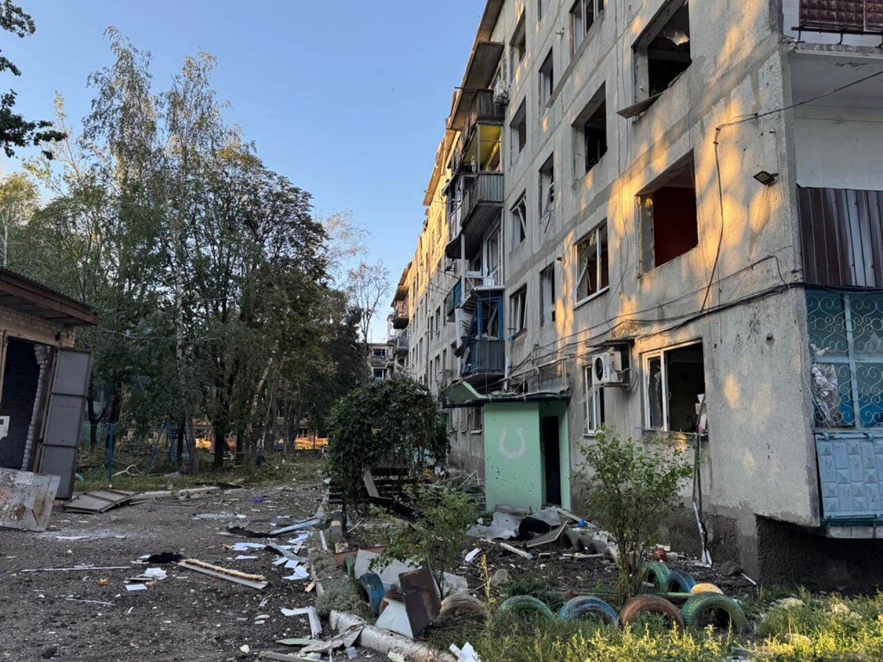 Родинське обстріли