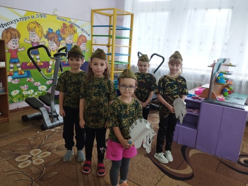 "Захватчики решили "стереть" Украину будто ластиком, а родители – соучастники": в оккупации детей усиленно готовят к войне