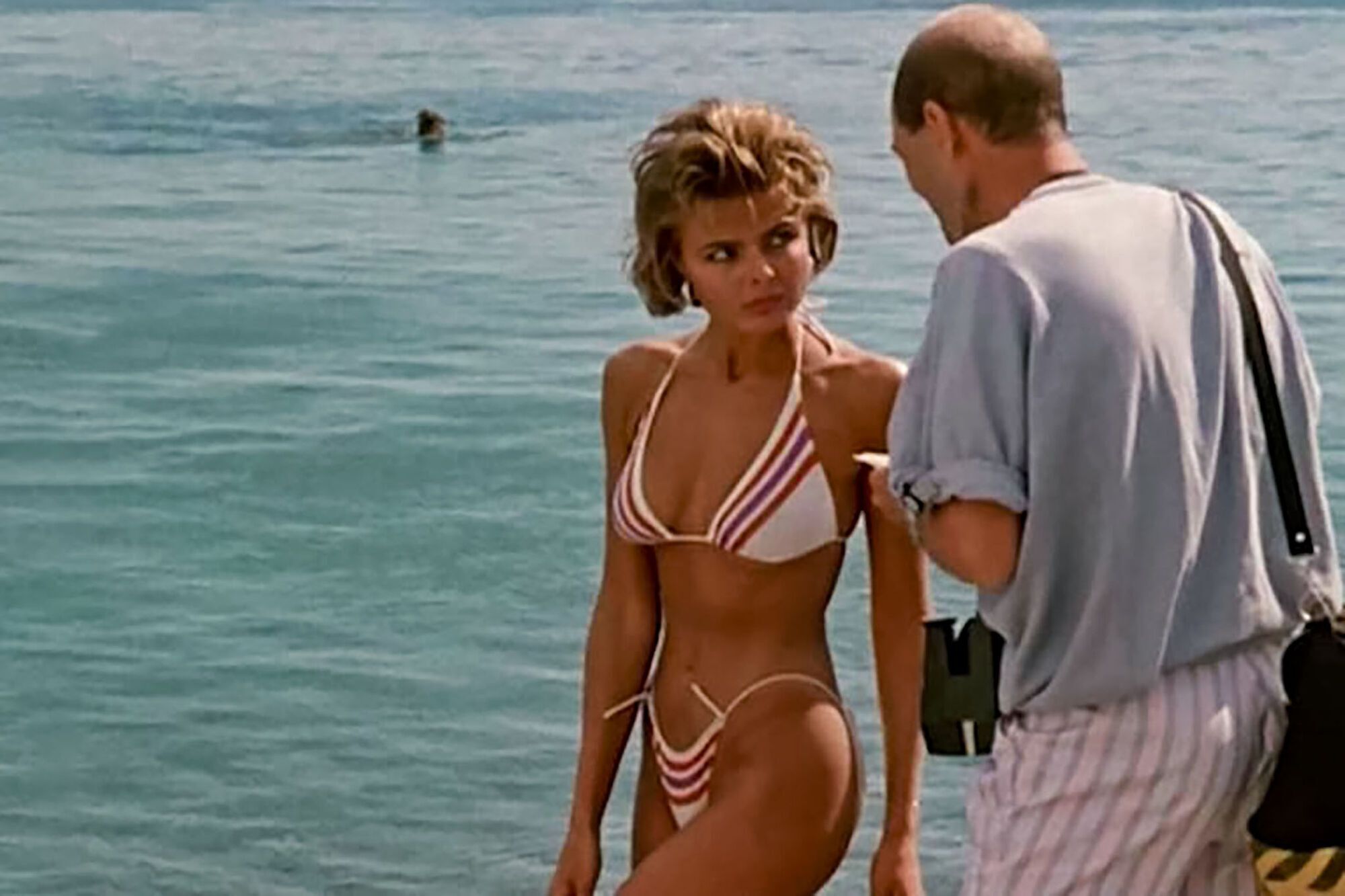 Считали неприличными: какие купальники запрещали носить в СССР