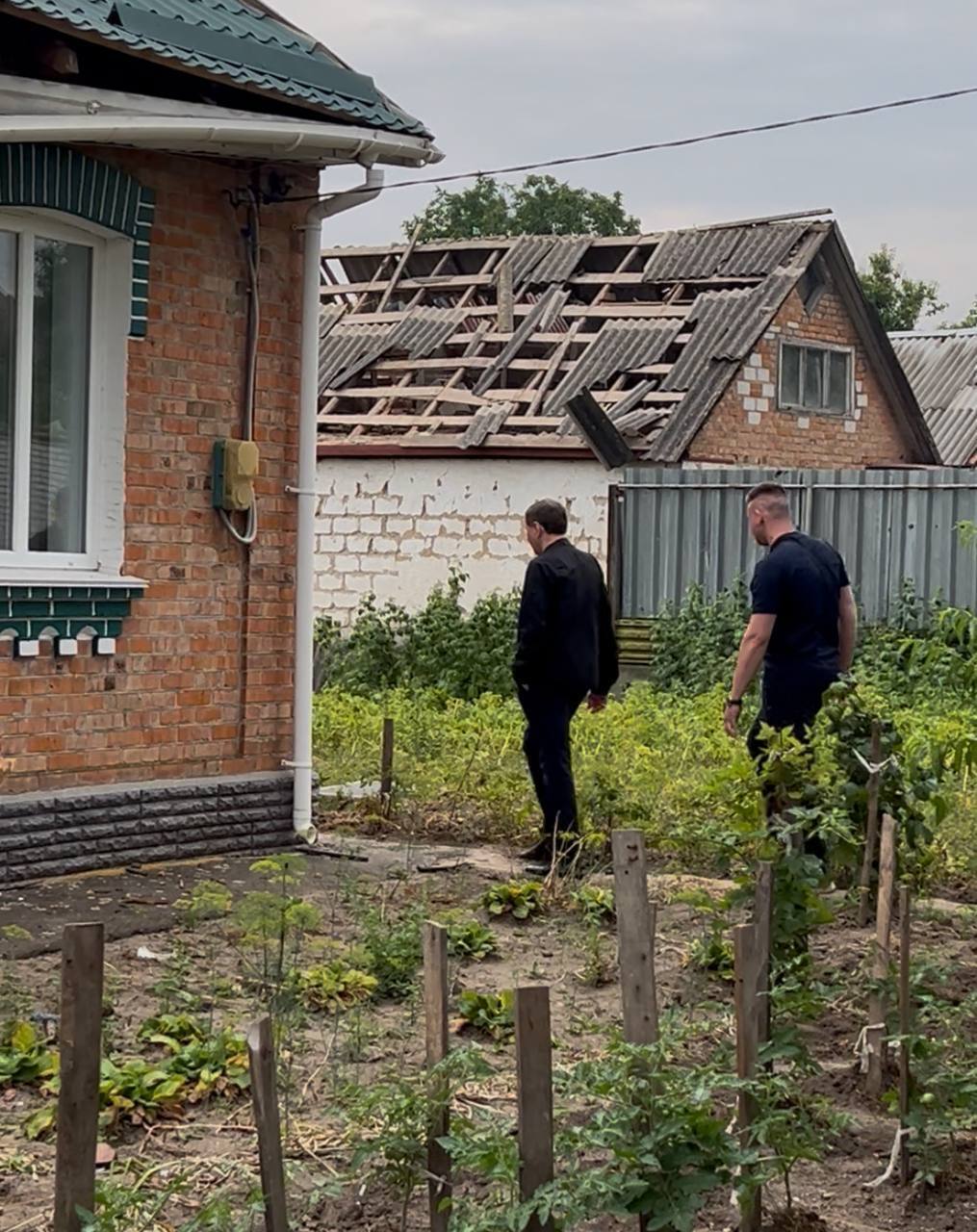 Окупанти вдарили по Вінниці, є влучання в обʼєкти цивільної інфраструктури: постраждали восьмеро людей