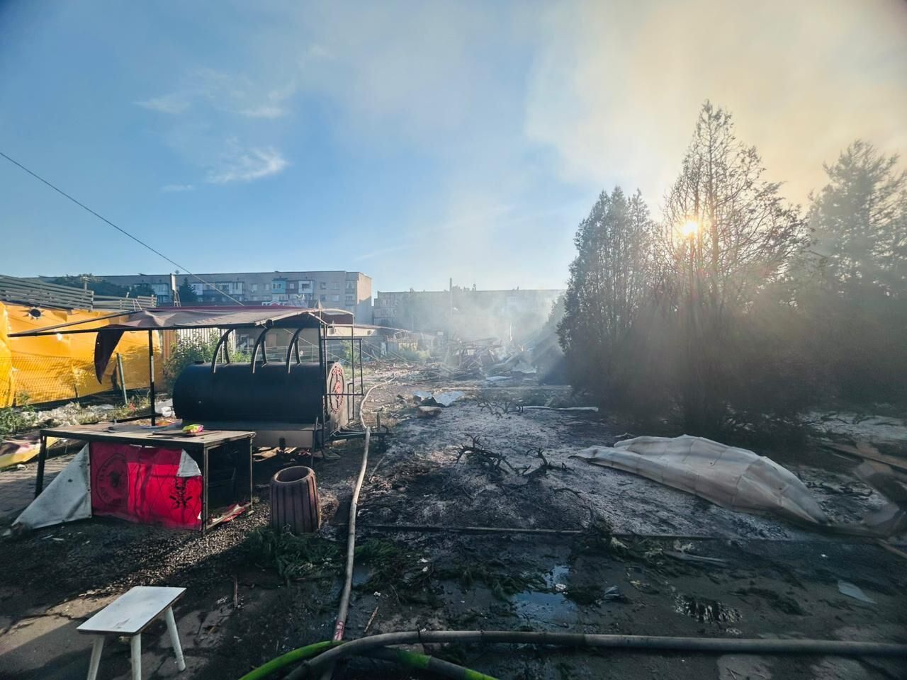 Ворог скинув КАБ на центр Добропілля на Донеччині: четверо загиблих і десятки поранених. Фото й відео