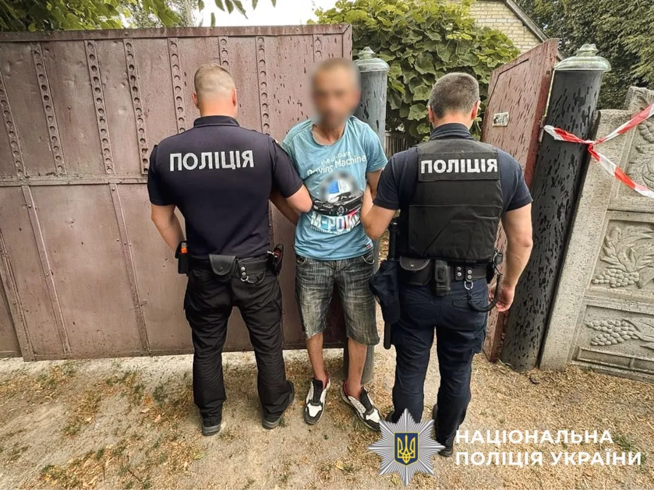Під Києвом чоловік під час сварки через гроші стільцем забив на смерть матір. Подробиці справи та фото
