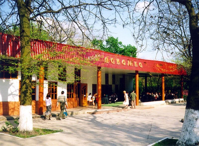 Херсон понад 20 років тому: у мережі показали архівні фото