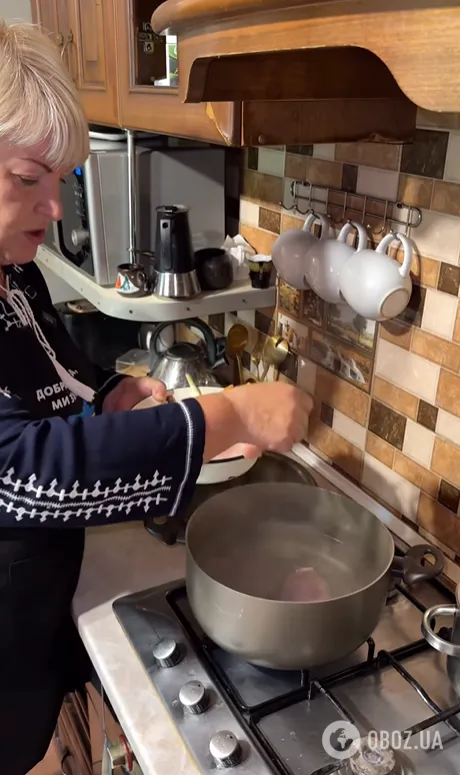 Куриный суп по-новому: добавьте в блюдо вкусные домашние галушки