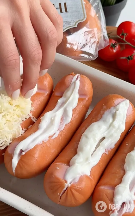 Сардельки с сыром