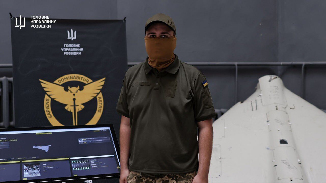 Келлогу під час візиту до України показали компоненти російської зброї, які були виготовлені на Заході: в ГУР розкрили подробиці. Фото