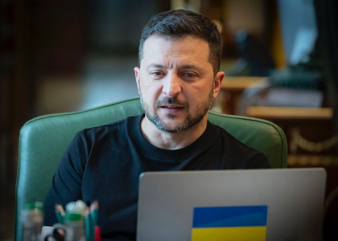 "Будемо готувати спільні рішення": Зеленський обговорив з Макроном ситуацію на передовій і зміцнення української ППО