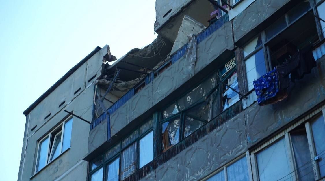 Оккупанты устроили адскую ночь в Павлограде: изуродованы пожарная часть, предприятия, пятиэтажка. Фото
