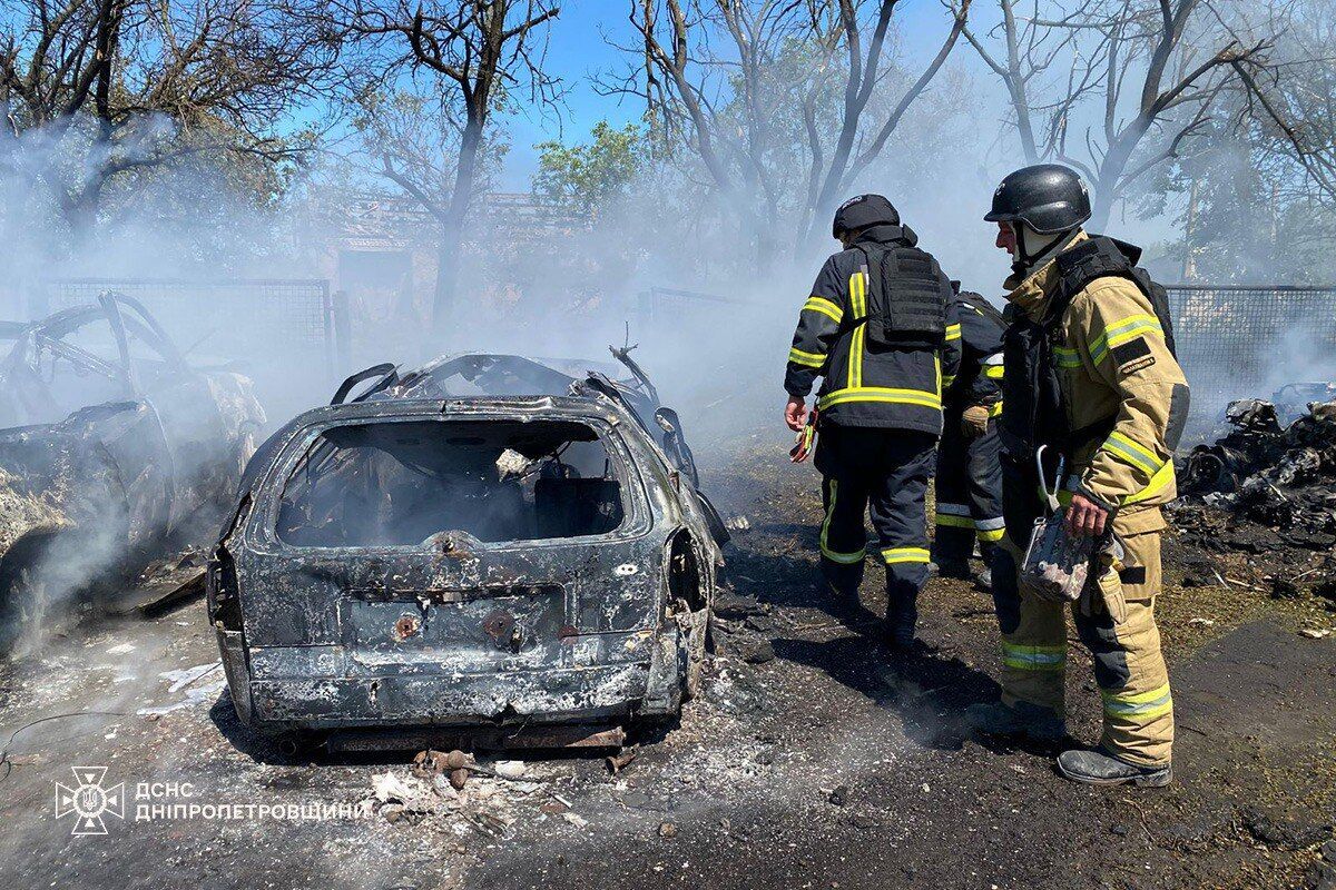РФ ударила ракетою по Дніпропетровщині: є жертви, пошкоджено школу, амбулаторію і заклад культури