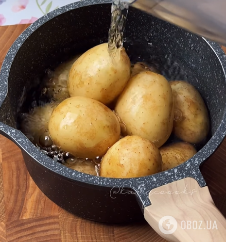 Как вкусно запечь картофель в кожуре: идея, которая понравится всем