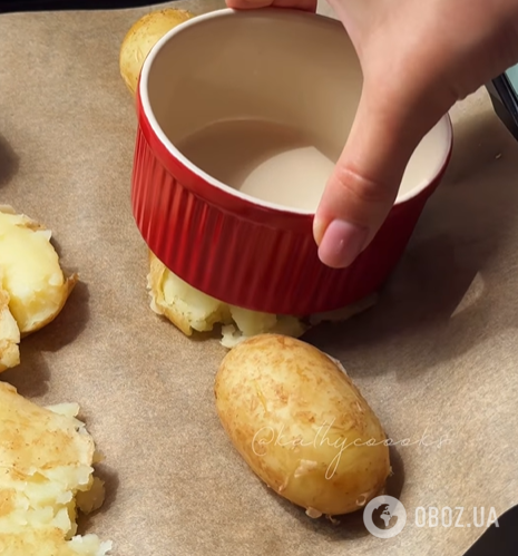 Как вкусно запечь картофель в кожуре: идея, которая понравится всем