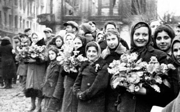 Якою була Вінниця під час звільнення від окупантів: старі фото