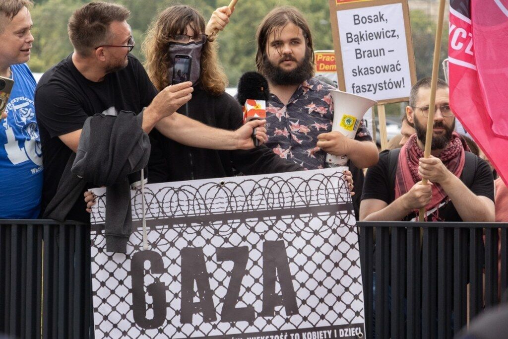 В Польше прошли массовые демонстрации против иммиграции: какие требования выдвигали. Фото