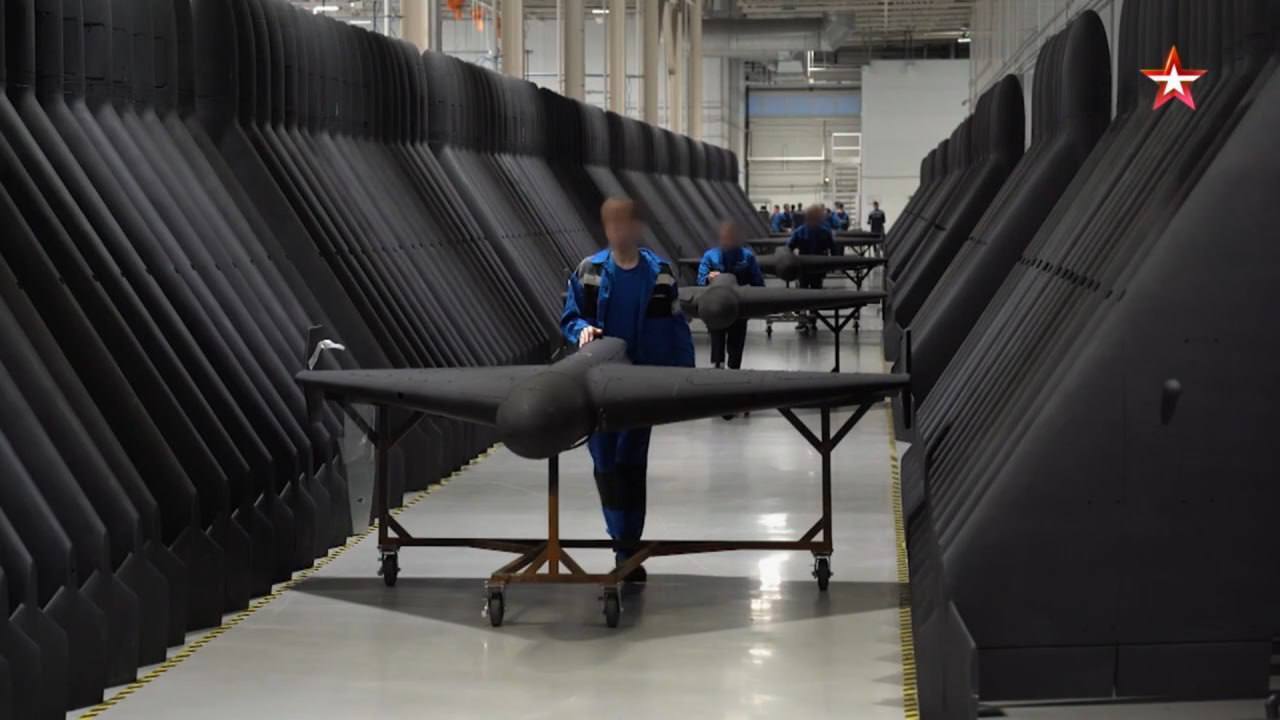 Роспропаганда показала видео с завода в Алабуге, где делают "Шахеды"