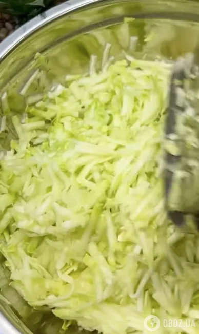 Рулет из кабачка с вкусной начинкой: делимся рецептом блюда на любой случай