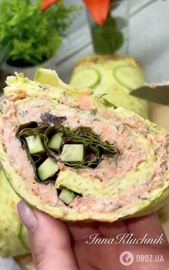 Рулет из кабачка с вкусной начинкой: делимся рецептом блюда на любой случай