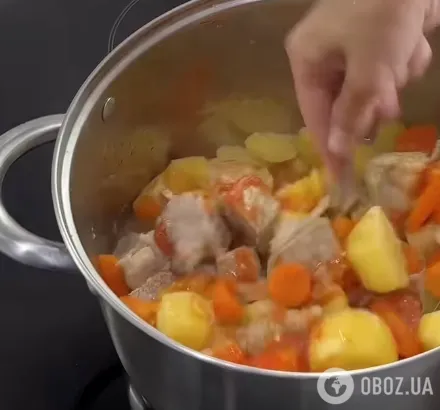Картопля з м'ясом