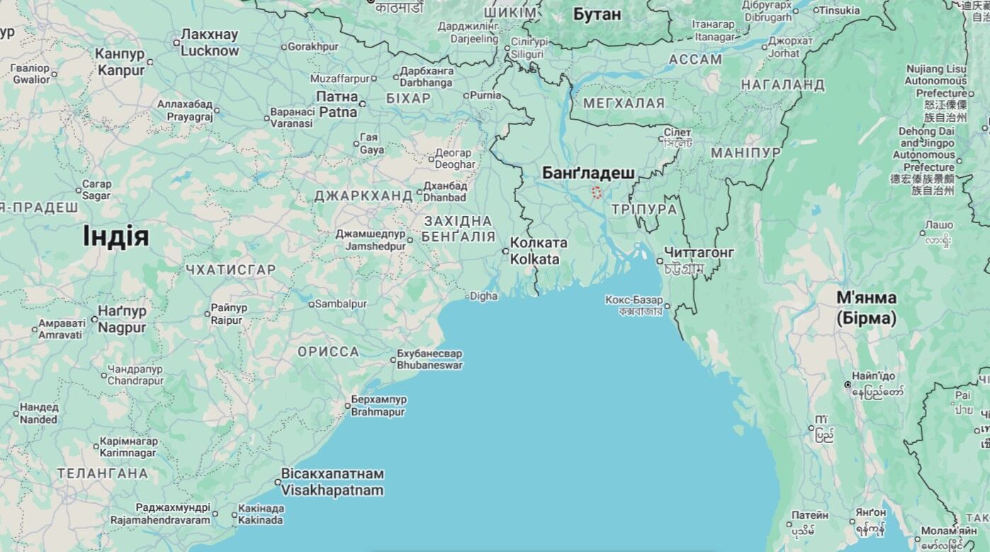 В Бангладеш военный самолет упал на школьный кампус: количество жертв возросло до 27, большинство из них – дети. Фото и видео