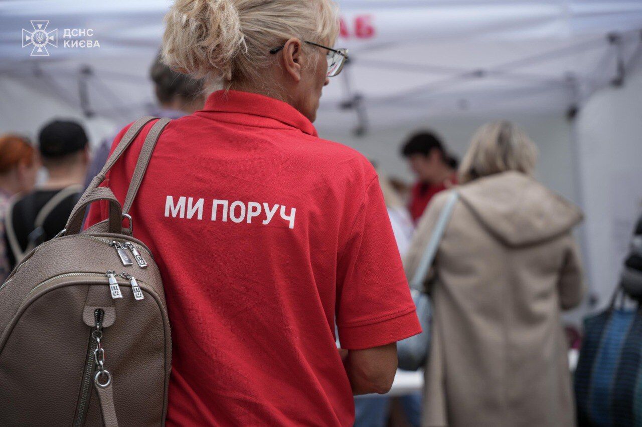 Оккупанты атаковали Киев: возникли пожары, повреждена станция метро, есть погибший и пострадавшие. Фото и видео