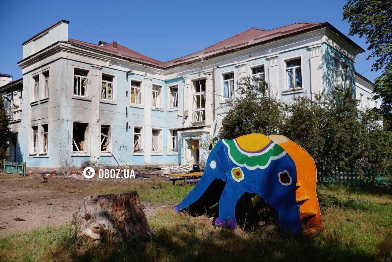 В Киеве в результате российской атаки поврежден детсад в Дарницком районе. Подробности, фото и видео