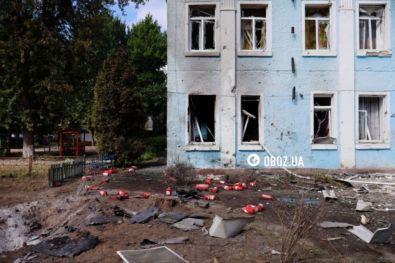 В Киеве в результате российской атаки поврежден детсад в Дарницком районе. Подробности, фото и видео