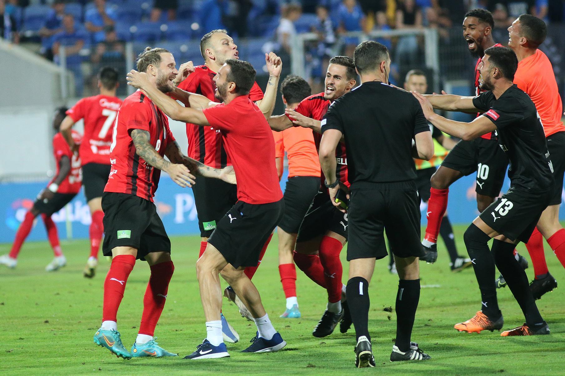 Где смотреть "Хамрун Спартанс" – "Динамо": расписание трансляций Лиги чемпионов