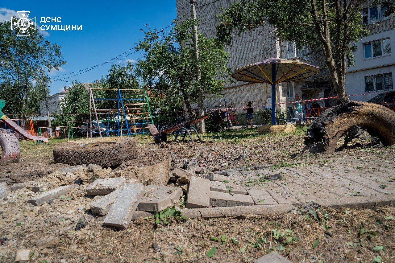 Росіяни атакували дронами Суми: загинула жінка, у місті та області перебої в подачі електроенергії. Фото