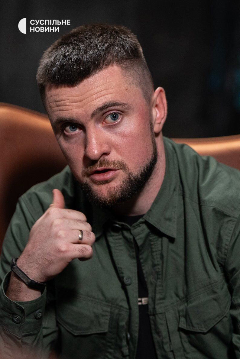 "Скільки ще ракет має прилетіти, щоб люди це усвідомили?" Репер Yarmak – про російську мову, службу в ЗСУ і кумира, якого зустрів на фронті