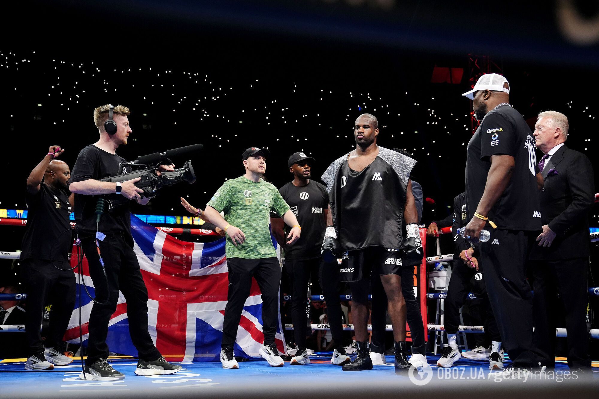 The Times раскрыла сенсационные события перед боем Усик – Дюбуа, повлиявшие на поединок. Видео собрало 1 млн просмотров