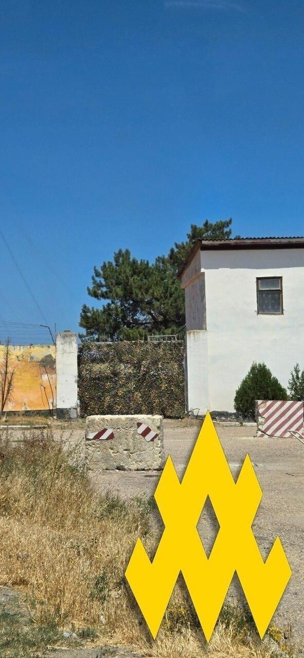 Техніку перемістили в укриття: в "Атеш" розповіли про панічні настрої в 12-му зенітно-ракетному полку в Севастополі. Фото