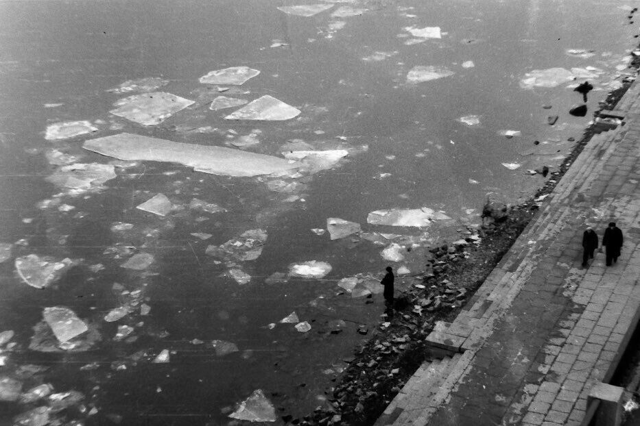 В сети показали, каким видели Киев его жители в 1966-м: вид с Труханова острова. Фото из семейного архива