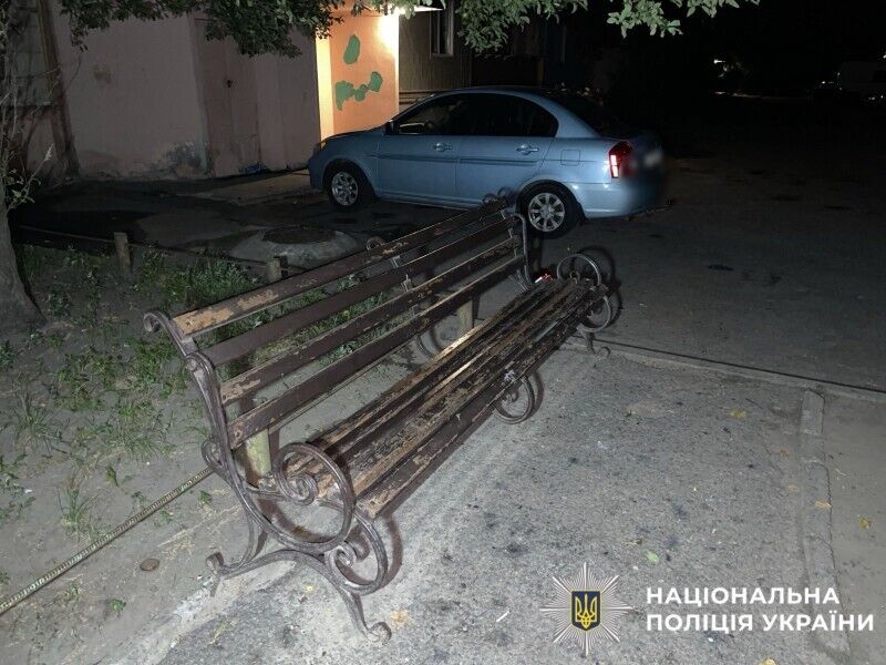 Ударил мужчину ножом в шею во время конфликта: на Киевщине задержали злоумышленника