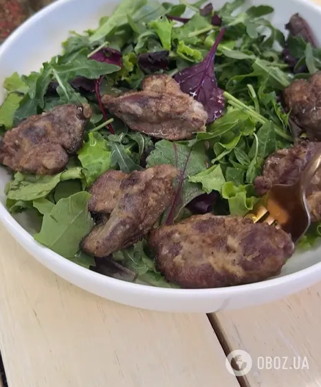 Самый вкусный салат с жареной печенью: чем заправить блюдо для идеального результата