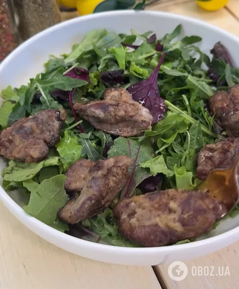 Самый вкусный салат с жареной печенью: чем заправить блюдо для идеального результата