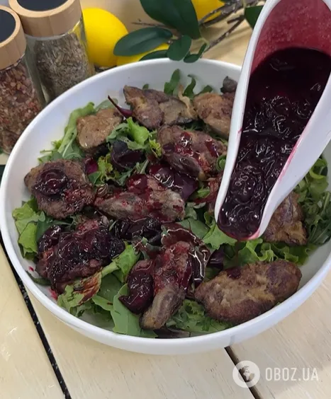 Самый вкусный салат с жареной печенью: чем заправить блюдо для идеального результата