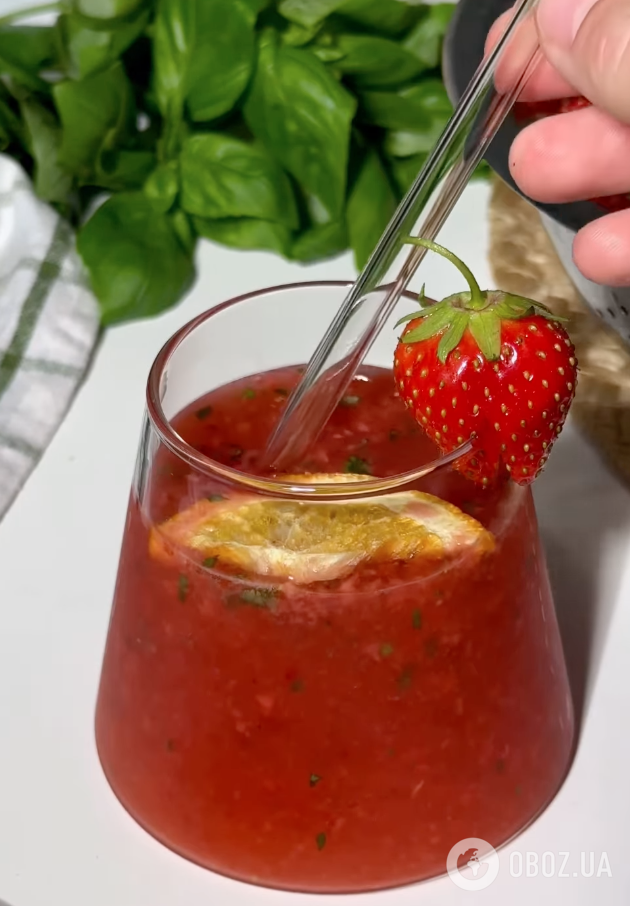 Клубничный лимонад