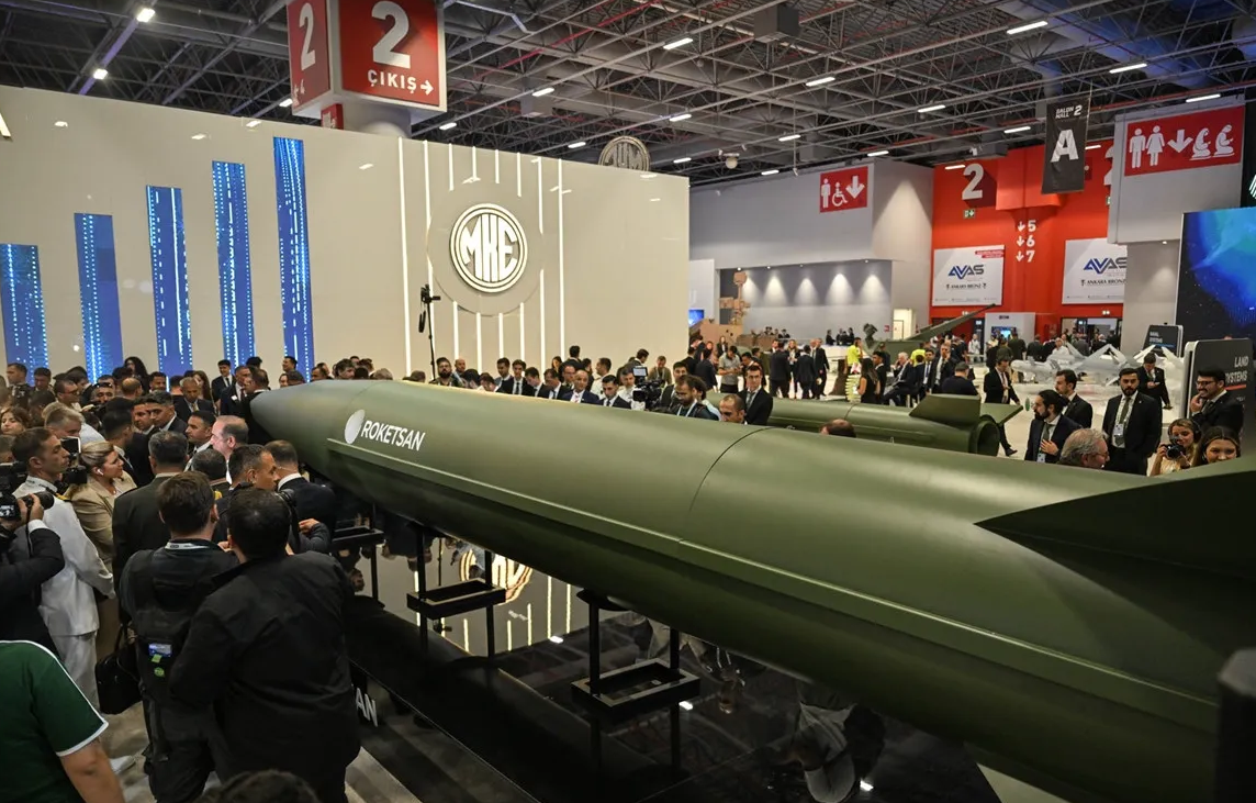 Здатна вражати об'єкти на відстані до 3000 км: що відомо про першу турецьку гіперзвукову ракету Tayfun Block-4. Фото і відео