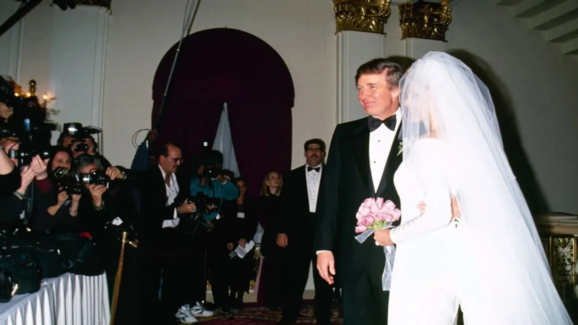 Эпштейн присутствовал на свадьбе Трампа в 1993 году: в скандальной истории всплыли новые факты. Фото и видео