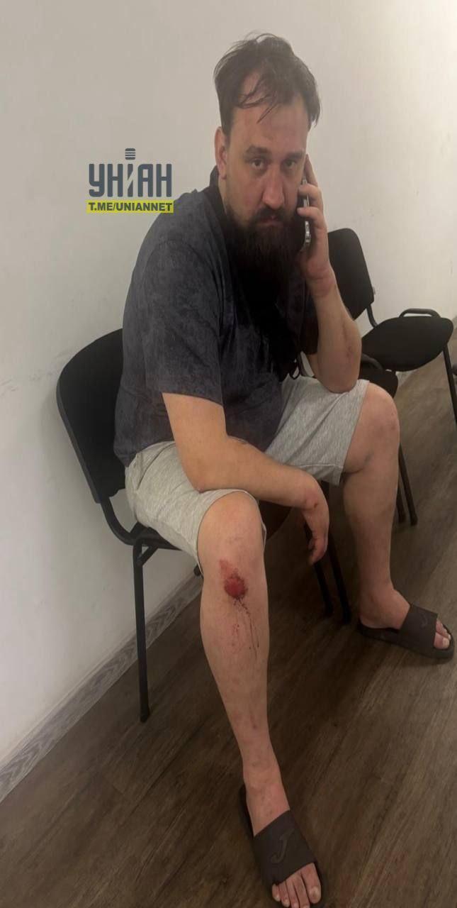 У Києві волонтер Денис Кошельник у стані сп’яніння потрапив у ДТП і втік, згодом його затримали: усі подробиці, фото та відео