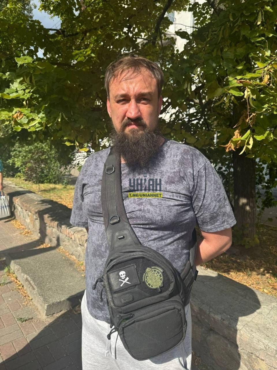 У Києві волонтер Денис Кошельник у стані сп’яніння потрапив у ДТП і втік, згодом його затримали: усі подробиці, фото та відео