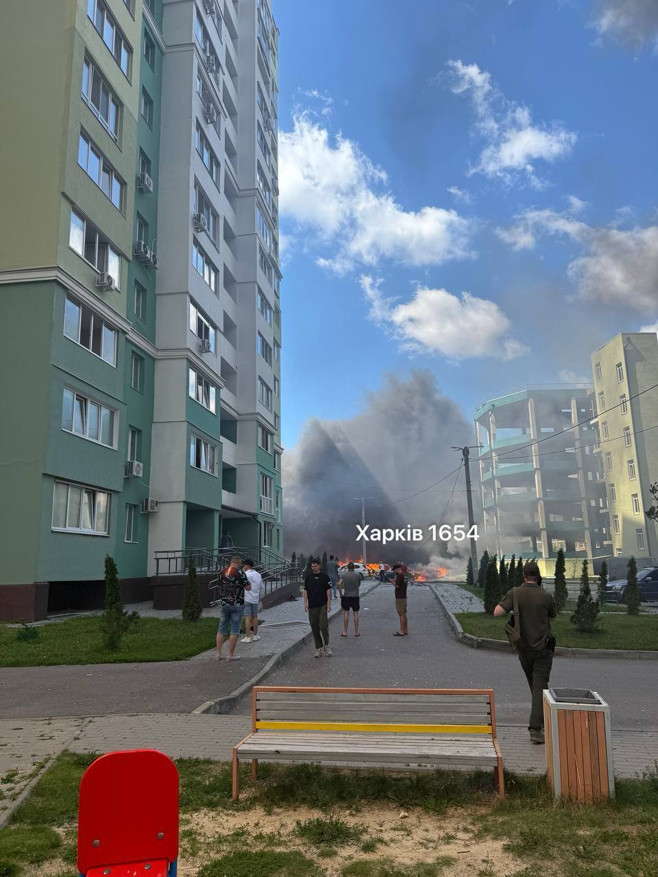 Россия ударила КАБами по Харькову: пострадало 42 человек, среди них – дети и беременные. Фото и видео