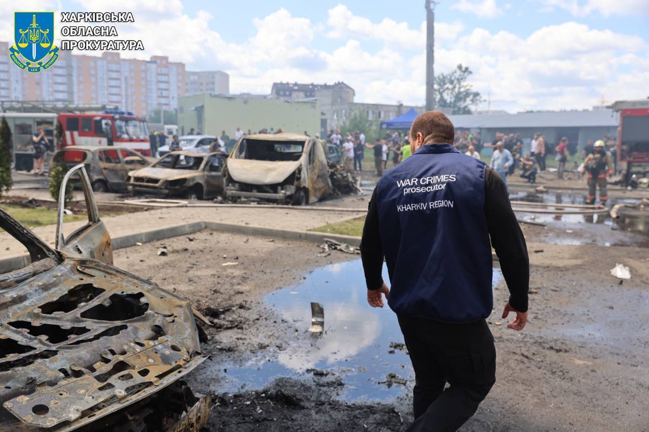 Россия ударила КАБами по Харькову: пострадало 42 человек, среди них – дети и беременные. Фото и видео