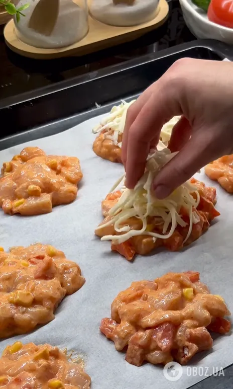 Как приготовить сочные куриные котлеты в духовке: добавьте к мясу несколько простых компонентов
