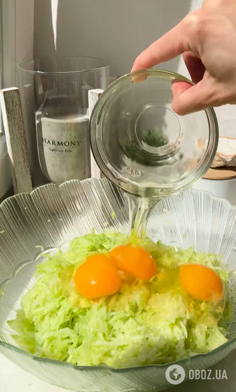 Самый вкусный кабачковый торт с плавленым сыром и помидорами: делимся пошаговым рецептом