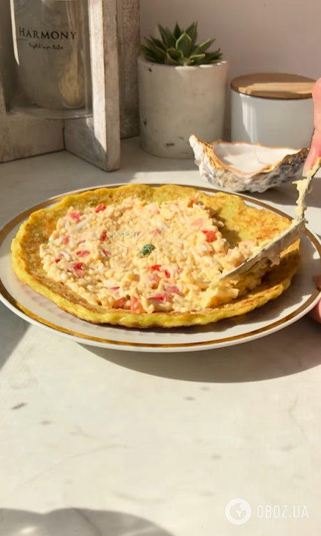Самый вкусный кабачковый торт с плавленым сыром и помидорами: делимся пошаговым рецептом