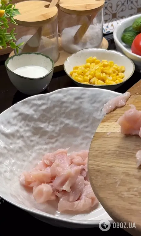 Как приготовить сочные куриные котлеты в духовке: добавьте к мясу несколько простых компонентов