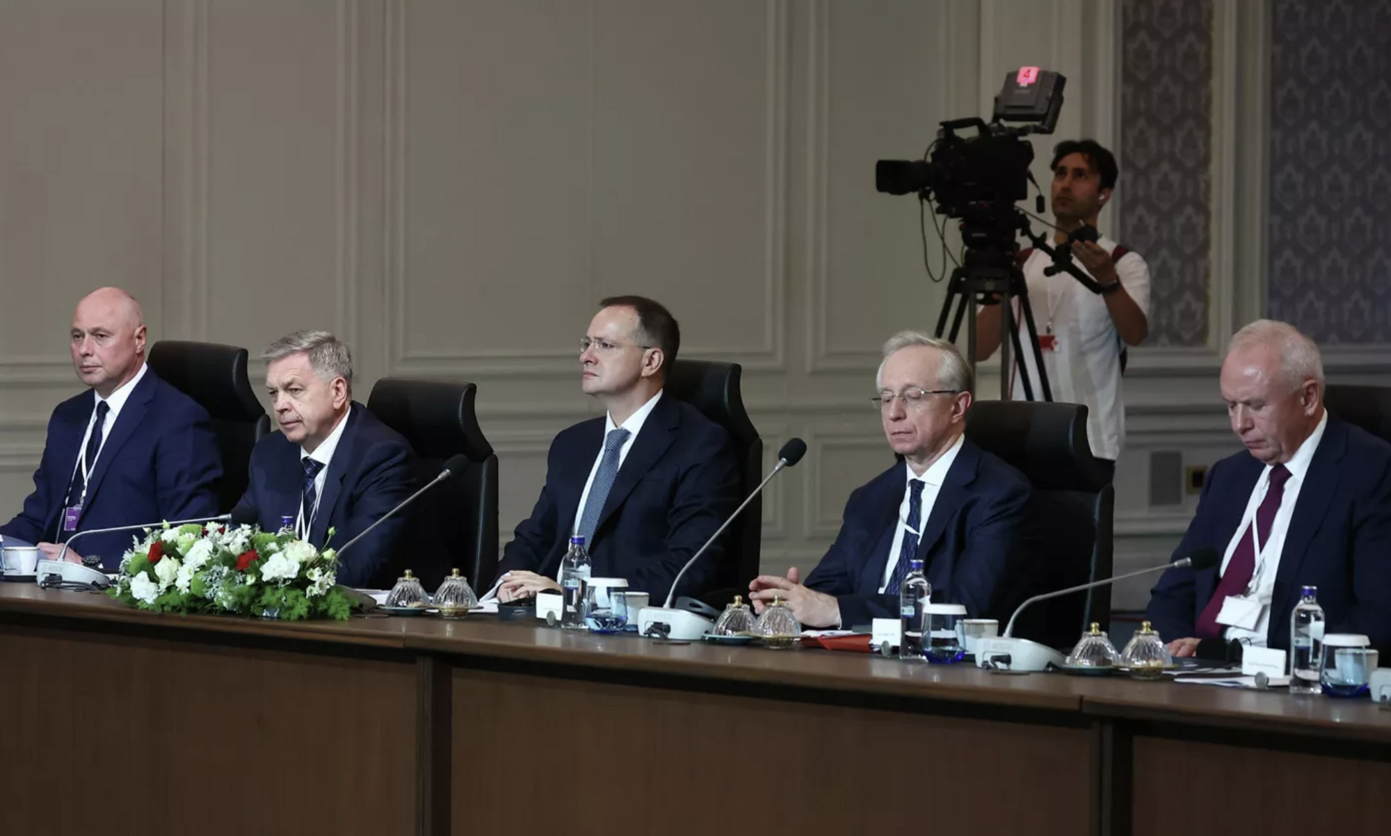 Зустріч лідерів має "поставити крапку": в Росії озвучили свою версію перемовин у Стамбулі