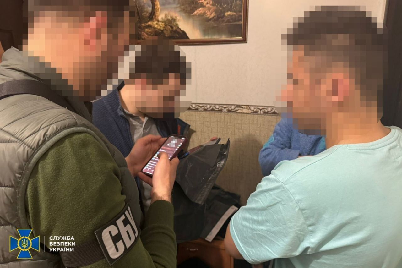 Серед фігурантів – посадовці: СБУ та Нацполіція затримали 14 організаторів ухилянтських схем у різних регіонах України. Фото