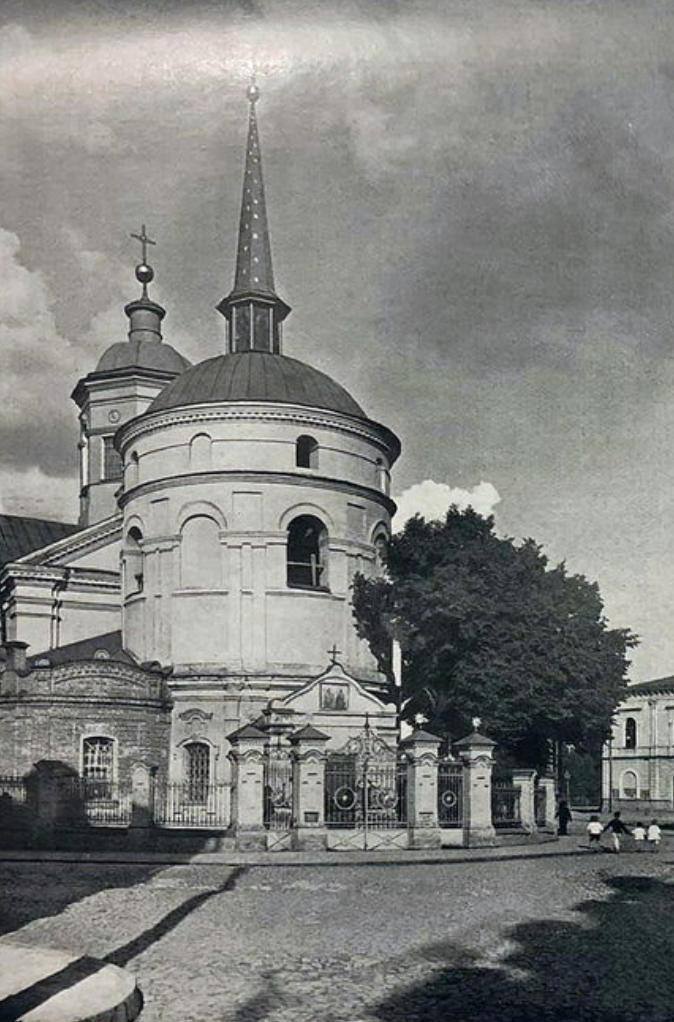 В сети показали, как выглядела церковь на Подоле в Киеве в 1920-х, которую упоминали в "Слове о полку Игореве". Фото